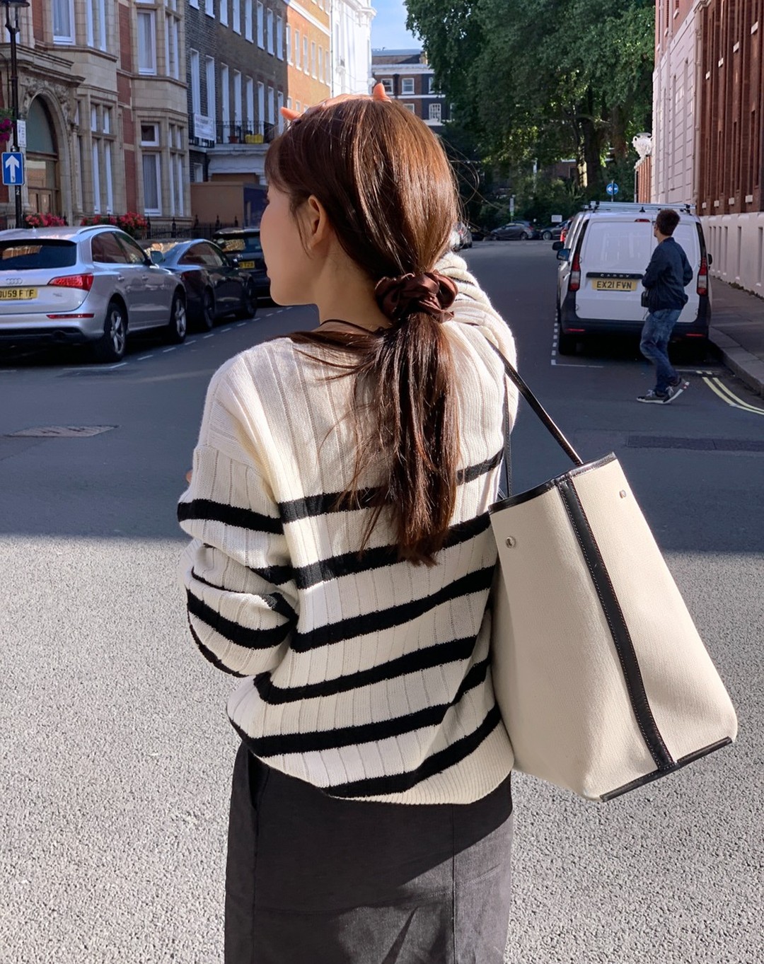 5 cách buộc tóc lên hình sống ảo tuyệt xinh-9