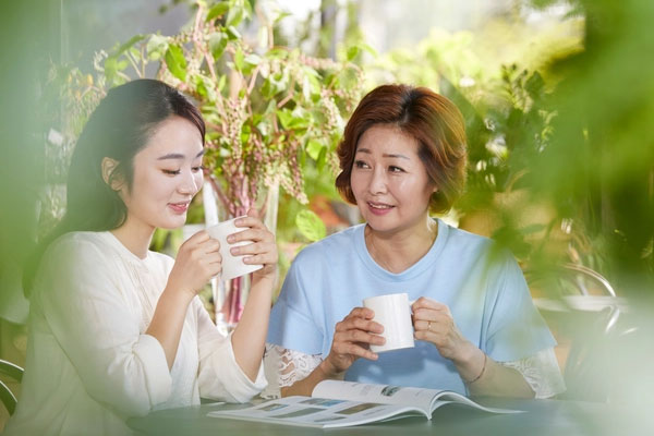 Lấy lòng mẹ chồng khó tính bằng 4 cách đơn giản-1