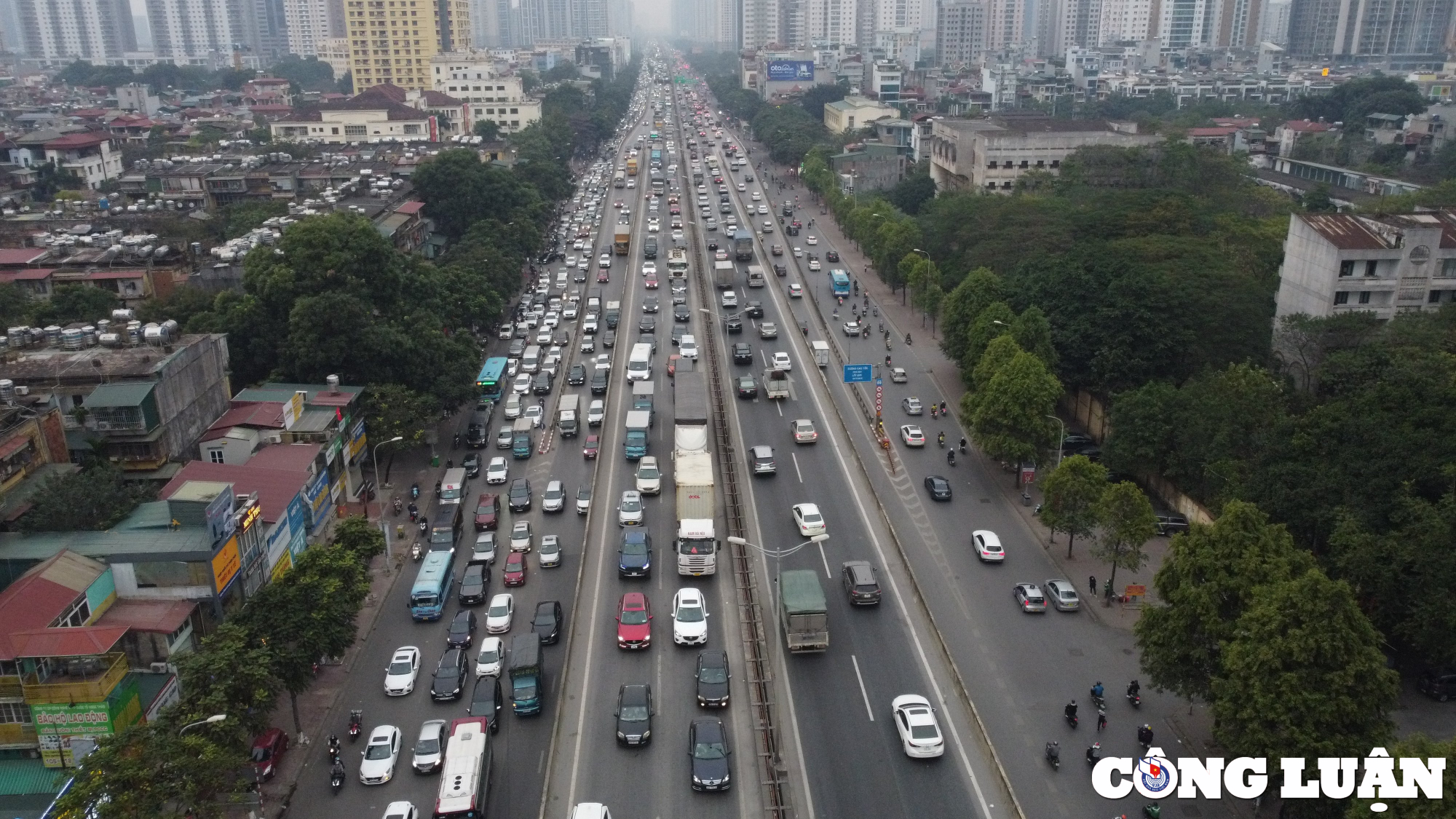 Người dân rời Thủ đô về quê ăn Tết, nhiều tuyến đường ùn tắc-3