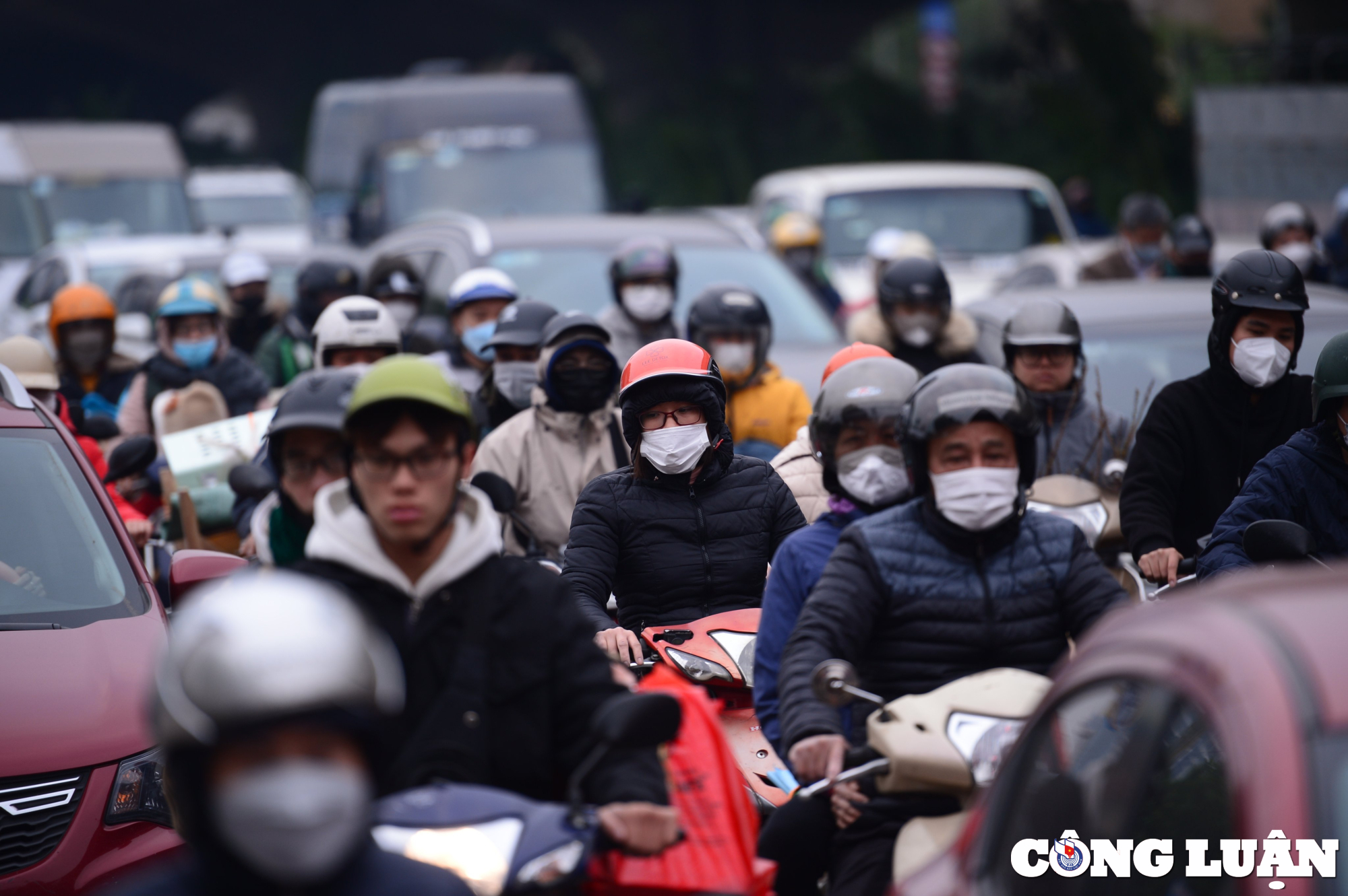 Người dân rời Thủ đô về quê ăn Tết, nhiều tuyến đường ùn tắc-4