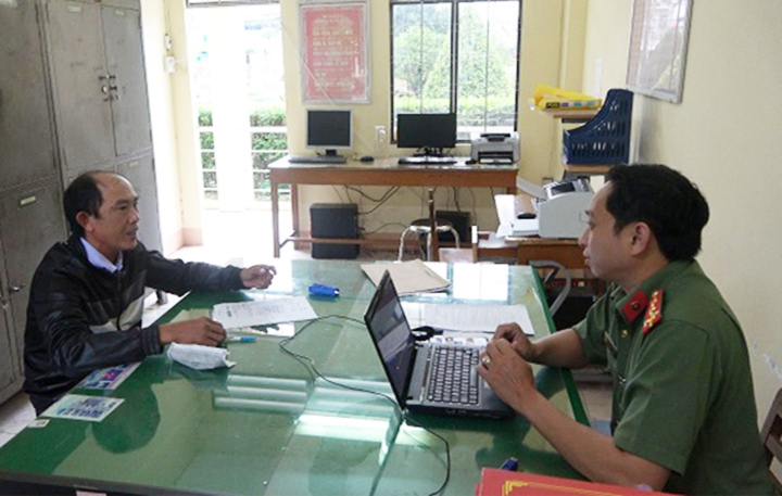 Phạt người đăng tin sai sự thật về bé trai lọt xuống trụ bê tông ở Đồng Tháp-1