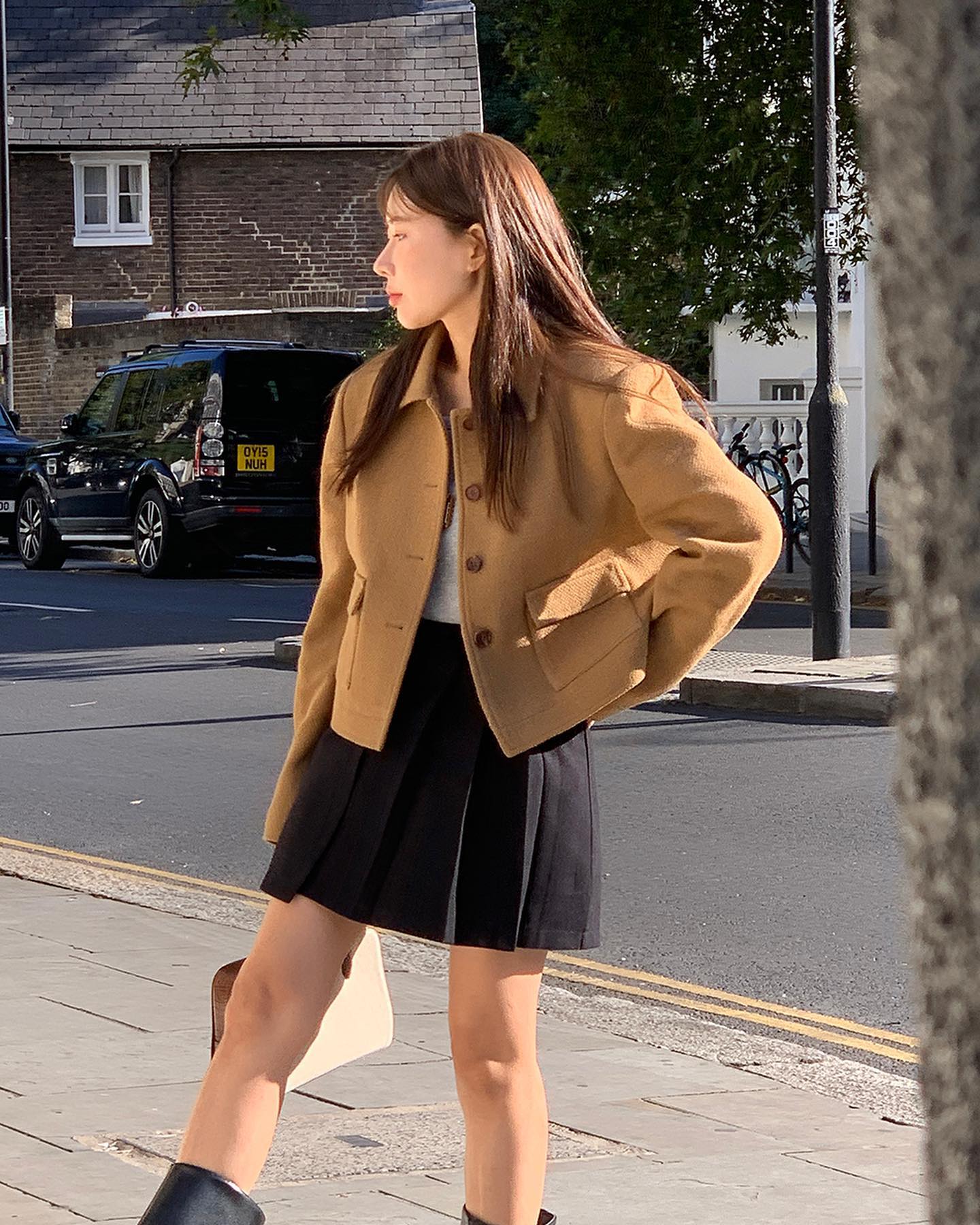 Ghim 10 cách diện chân váy ngắn trẻ xinh cho Tết-5