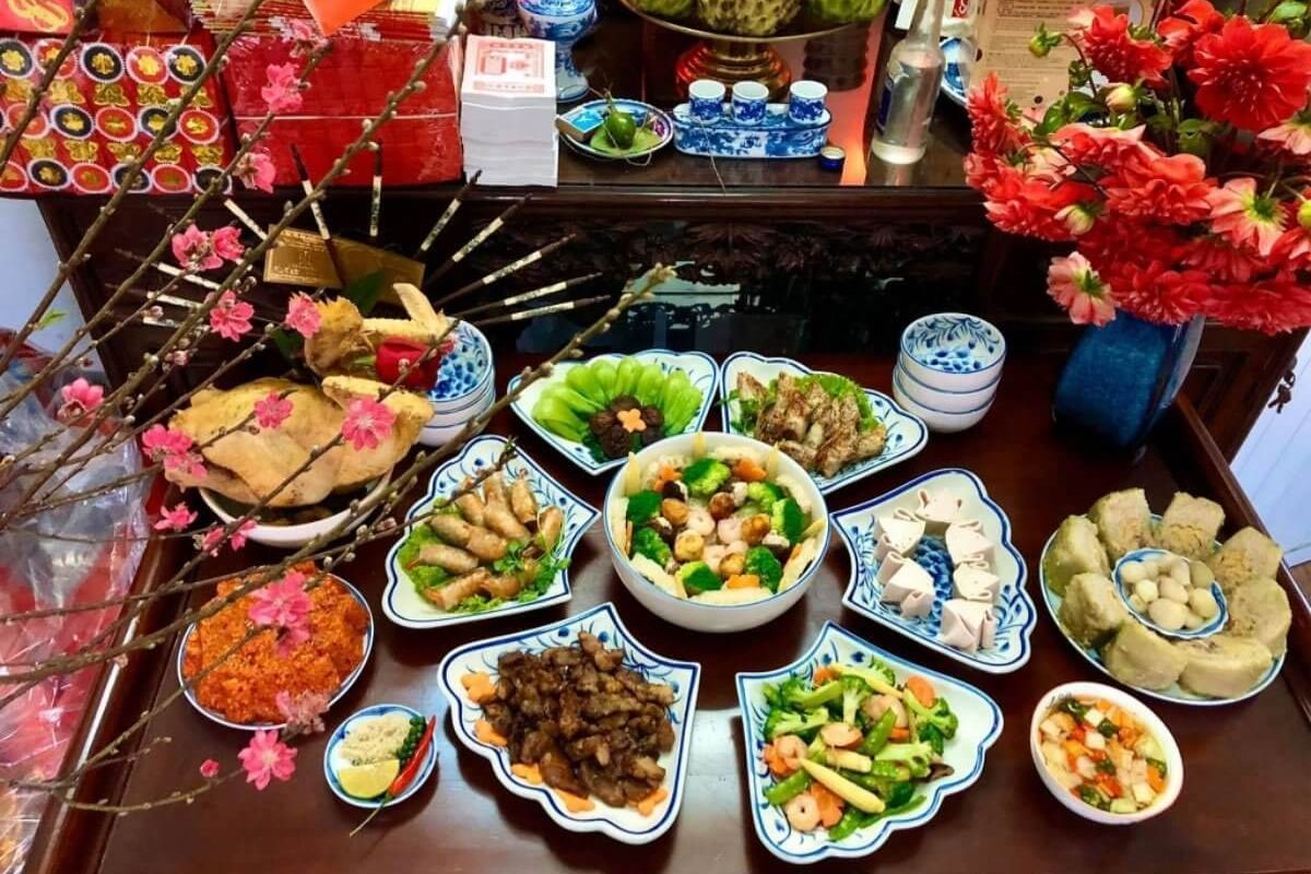 Chuẩn bị mâm cúng hóa vàng Tết Quý Mão 2023 theo đúng phong tục truyền thống-1