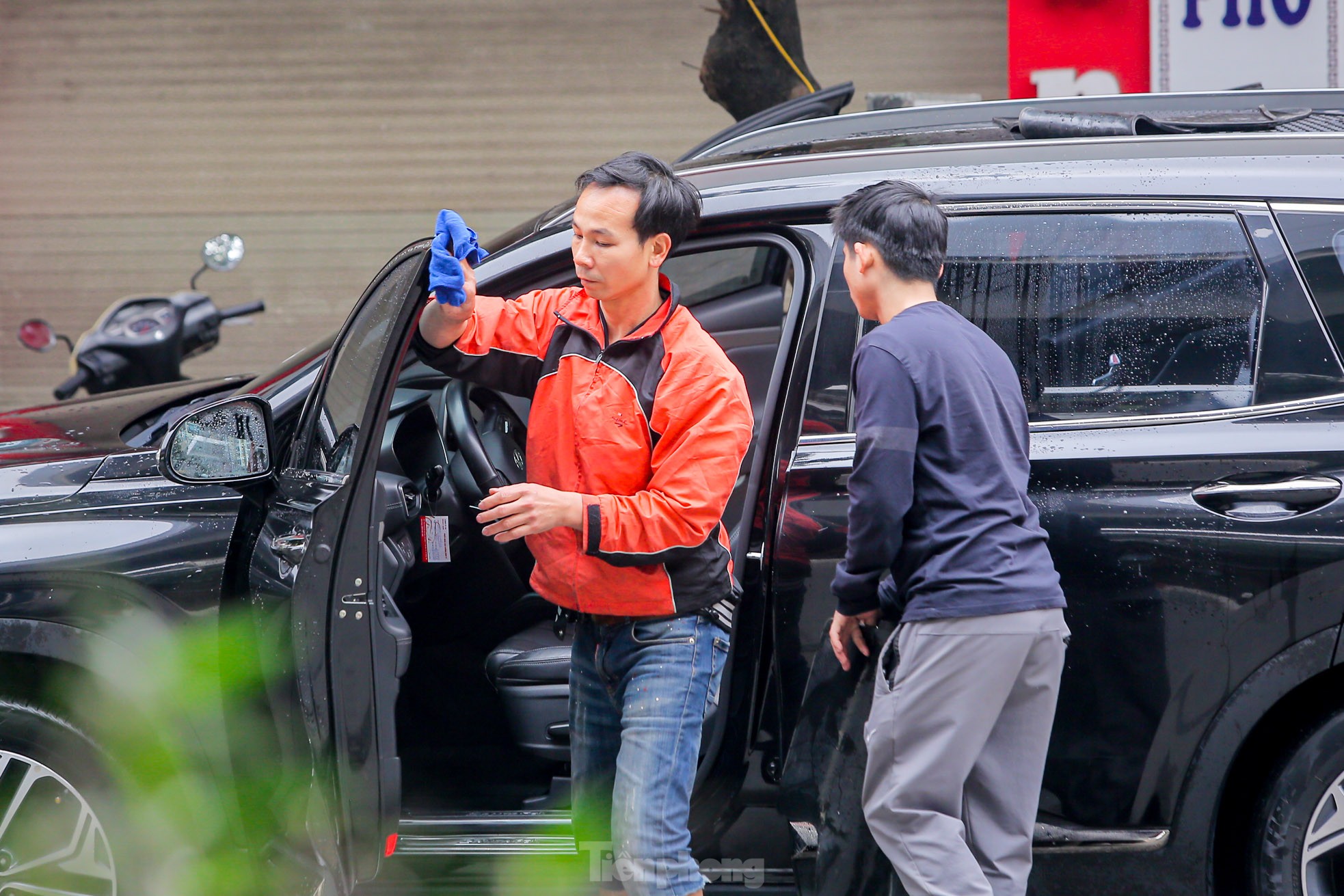 Giá tăng chóng mặt, dịch vụ rửa xe ‘hốt bạc’ dịp Tết-4