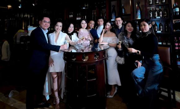 Minh Hương Nhật ký Vàng Anh đón sinh nhật hoành tráng, gửi lời cảm ơn đến người đặc biệt-12