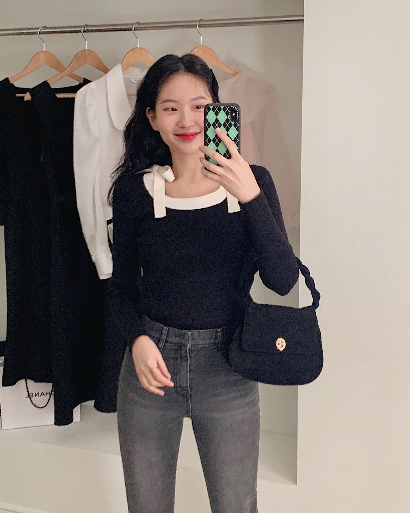 10 gợi ý diện đồ Tết cho những ai thích sự đơn giản-1