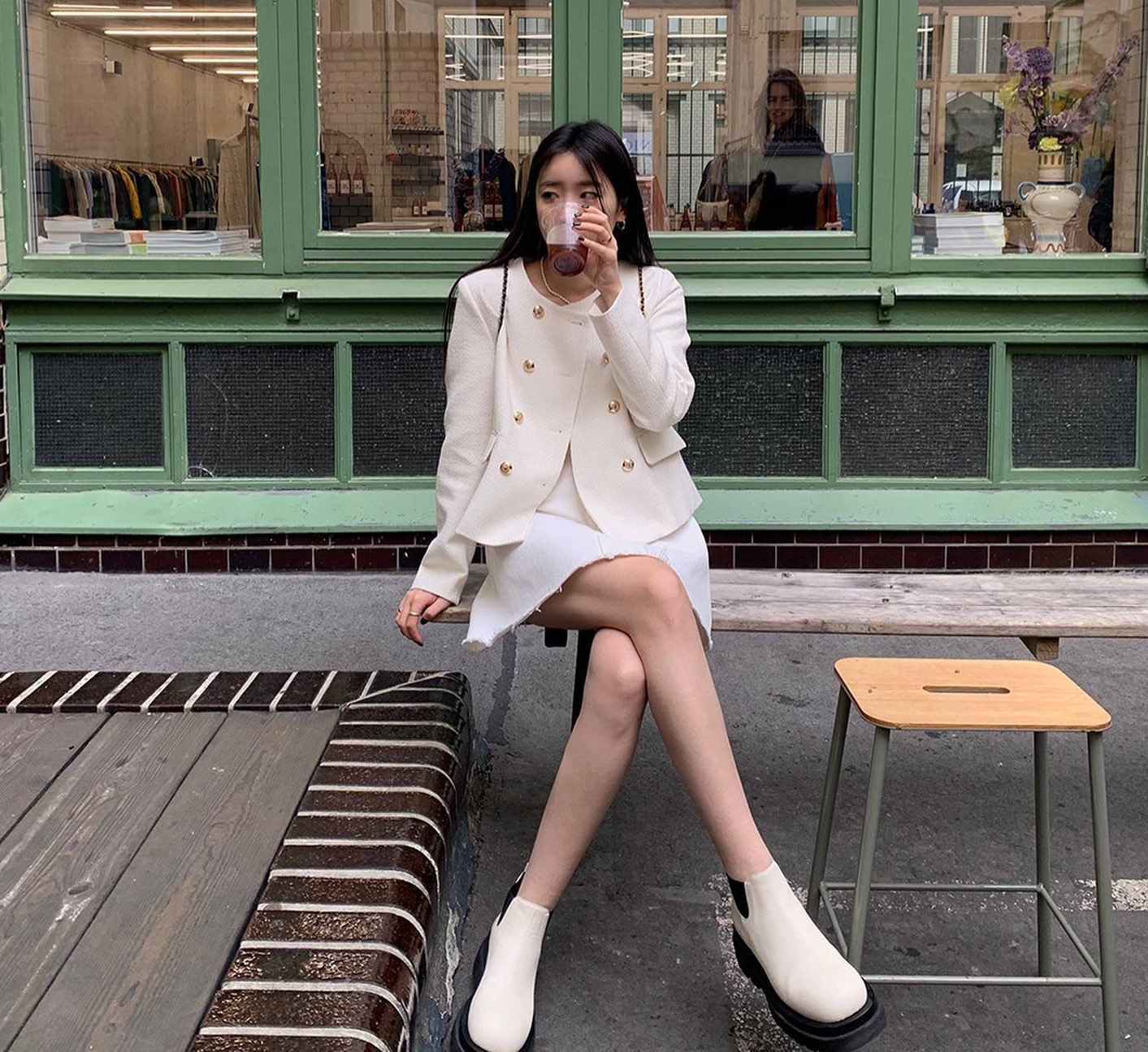 10 gợi ý diện đồ Tết cho những ai thích sự đơn giản-6