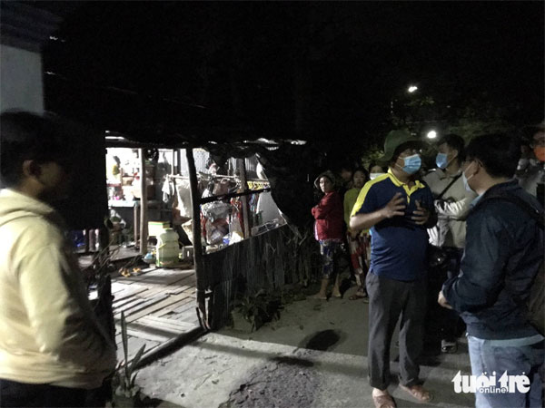 Mẹ của Hạo Nam ngất lịm khi nhận thi thể con trai về an táng-1