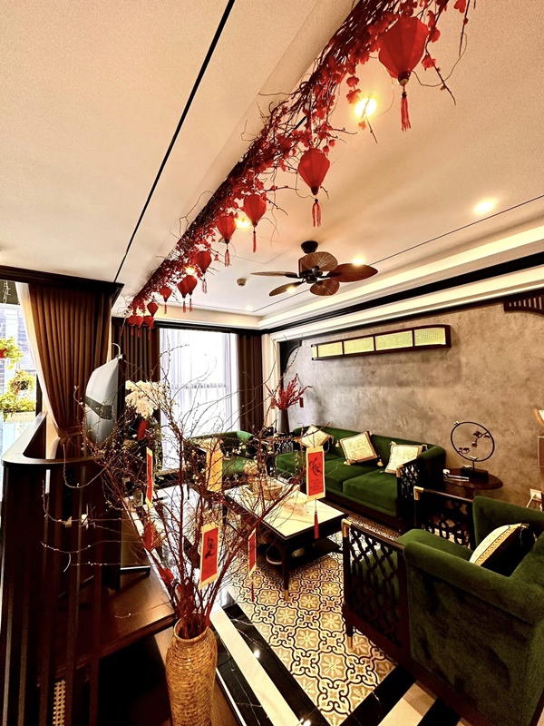 Sau ồn ào tình ái, Phương Oanh hé lộ không gian Tết rực rỡ trong căn hộ cao cấp sang trọng-2