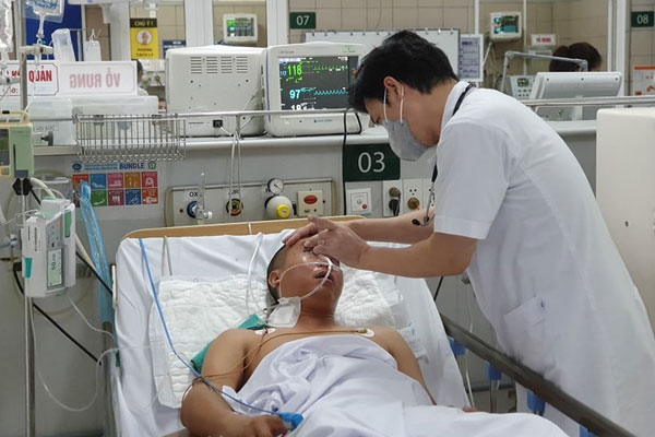 Vì sao ăn Tết nhiều người dễ bị dị ứng? Bác sĩ chỉ cách phòng đơn giản để tránh nhập viện đầu năm-2