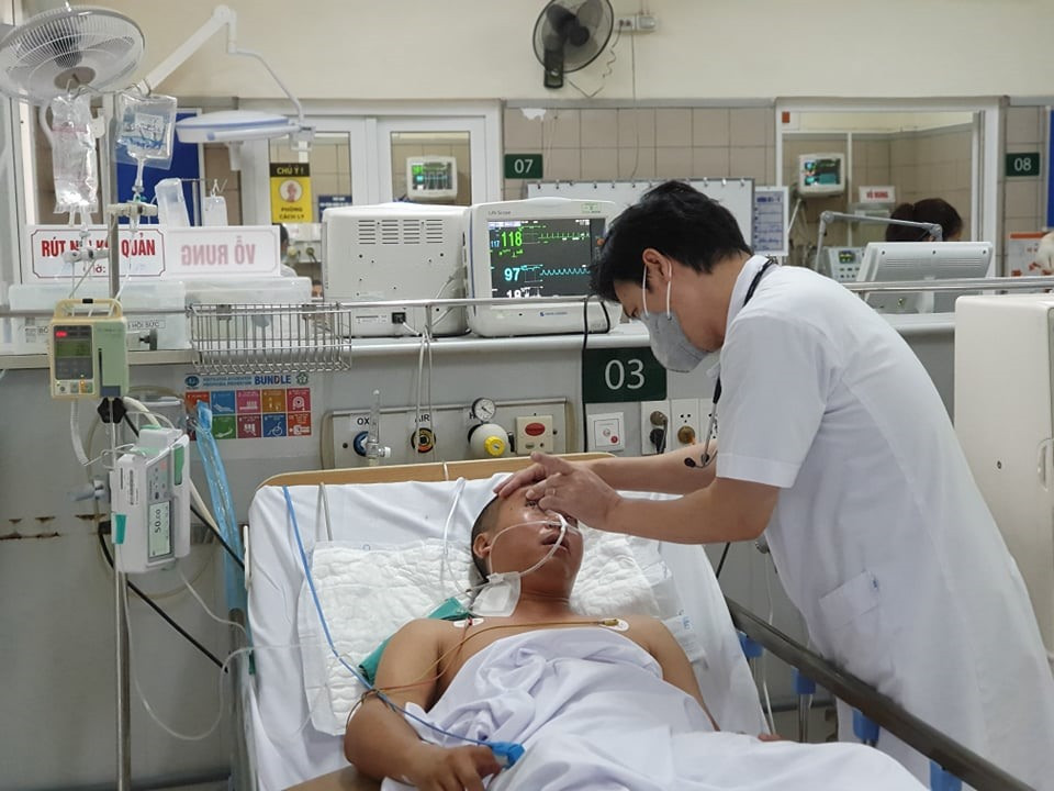 Không chỉ rượu bia, những thói quen sau cũng tàn phá nhanh sức khỏe ngày Tết-1