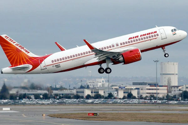 Ấn Độ xử hãng bay để đại gia tiểu lên người nữ hành khách-1