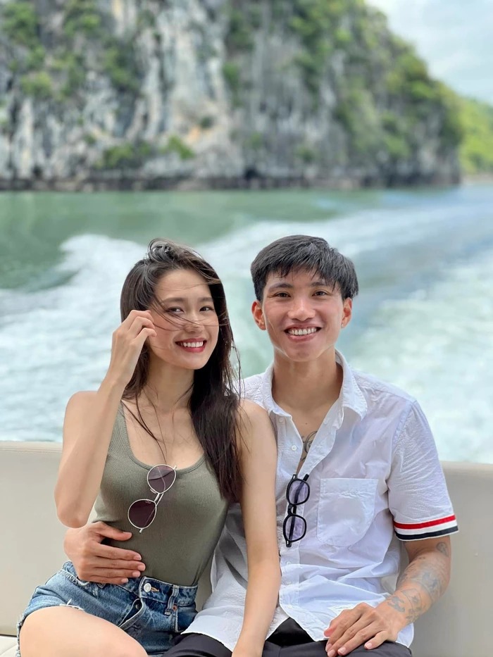 Đoàn Văn Hậu đưa Doãn Hải My về quê ăn Tết-2