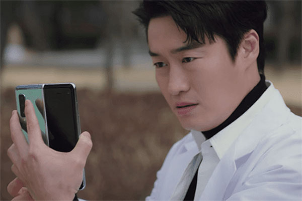 Con dâu tiêu tiền như nước nhưng mẹ chồng ốm lại không đưa xu nào chữa bệnh và cái kết-3