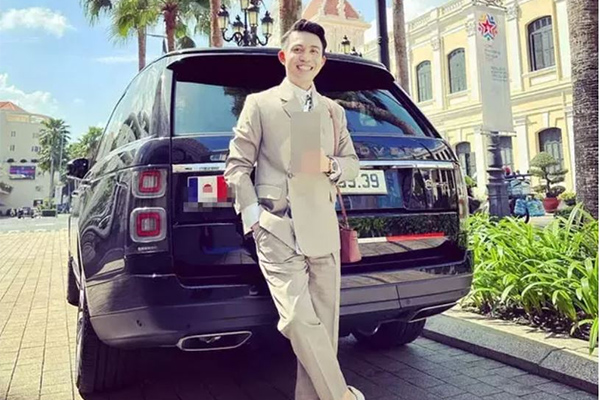 Ngày vía Thần Tài, đại gia Minh Nhựa mua cả thùng vàng để lấy lộc khiến dân tình đua nhau xin vía”-5