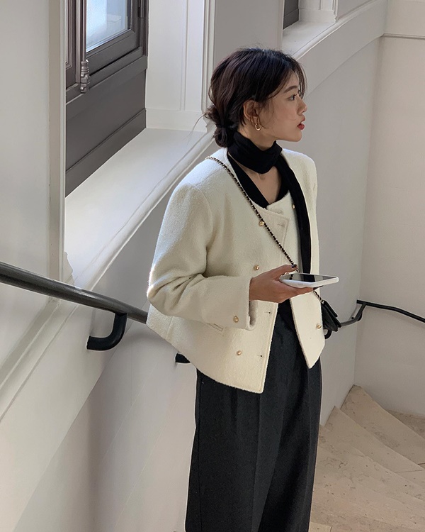 5 cách tạo kiểu sang trọng cho tóc xoăn-6