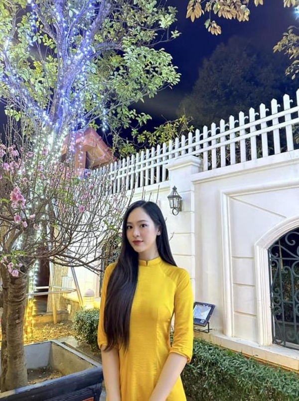 Hé lộ không gian nhà ngày Tết của Á hậu 1 Trịnh Thùy Linh-4