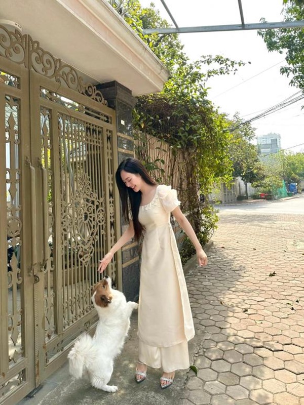 Hé lộ không gian nhà ngày Tết của Á hậu 1 Trịnh Thùy Linh-6