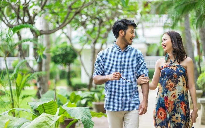 Cả nhà giật mình khi em chồng đưa chị giúp việc về ra mắt-1