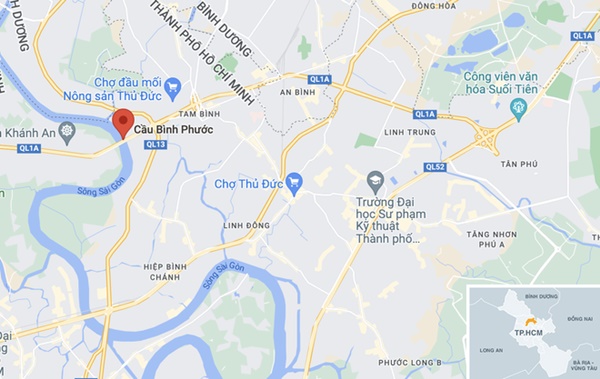 CSGT ngăn cô gái định nhảy sông Sài Gòn sáng mùng 4 Tết-2