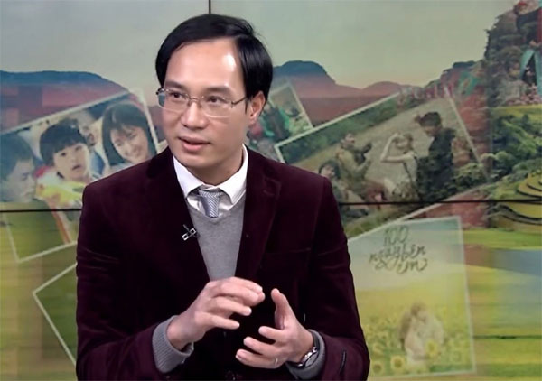 Bóng gió mắng người chê Táo Quân là ăn cháo đá bát, Xuân Bắc sai ở đâu?-2