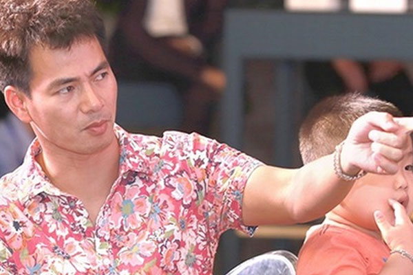 NÓI THẲNG: Cái tát của mẹ - Xuân Bắc là mẹ công chúng?-1