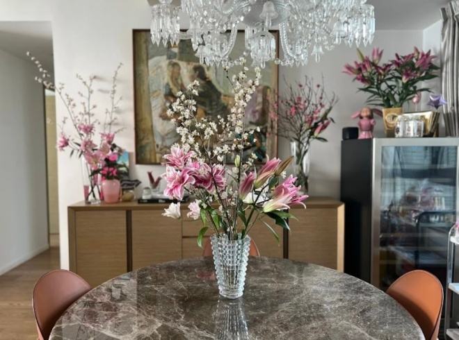 Đầu năm, Angelababy khoe nhà ở cùng con trai sau khi ly hôn Huỳnh Hiểu Minh, 1 góc phòng khách đã gây sốc-4