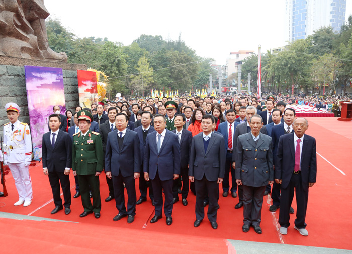 Chủ tịch UBND Thành phố Trần Sỹ Thanh dâng hương kỷ niệm 234 năm Chiến thắng Ngọc Hồi - Đống Đa-1