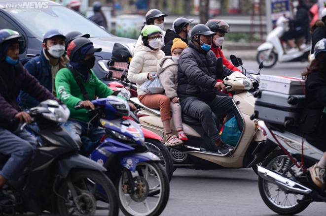 Người dân ùn ùn trở lại sau kỳ nghỉ Tết Âm lịch, cửa ngõ Thủ đô kẹt cứng-8