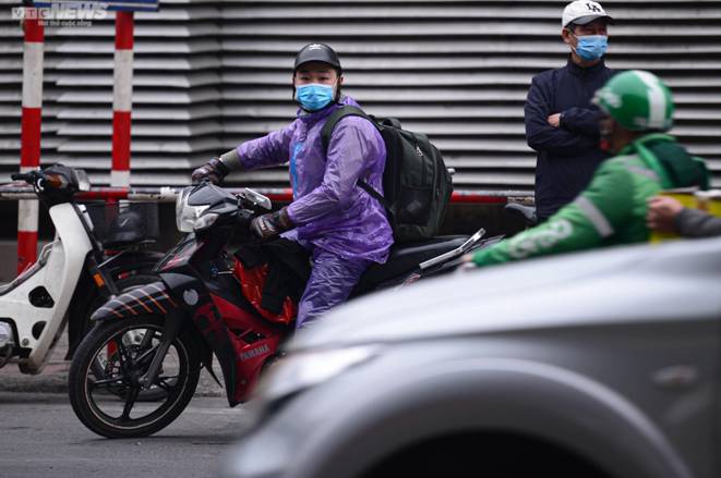 Người dân ùn ùn trở lại sau kỳ nghỉ Tết Âm lịch, cửa ngõ Thủ đô kẹt cứng-14