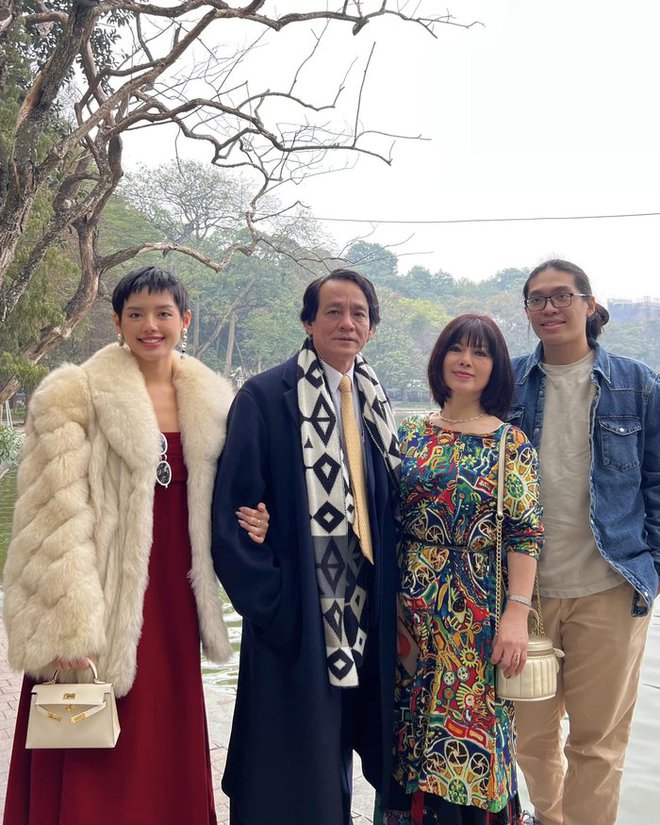 Ảnh gia đình dịp Tết đẹp như tạp chí của các hot girl-2