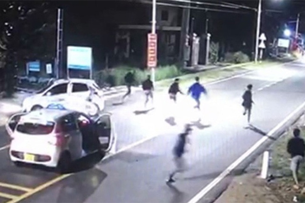 Vác dao chém bạn vì tranh cãi con vịt xiêm sống lâu thành con vịt trời-2