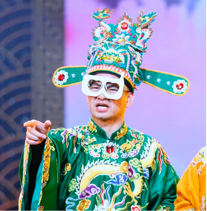 Nguyên Thứ trưởng Bộ Văn hóa nói gì về vụ Xuân Bắc viết status Cái tát của mẹ?-3