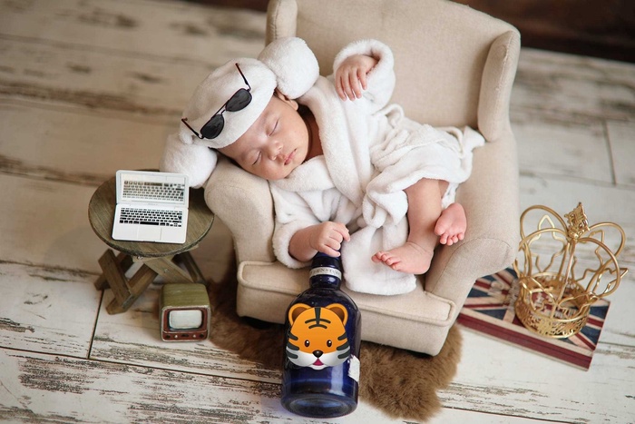 Con trai Mạnh Trường chụp ảnh sơ sinh, dân mạng vào nhắc nhở một điều đáng chú ý-3