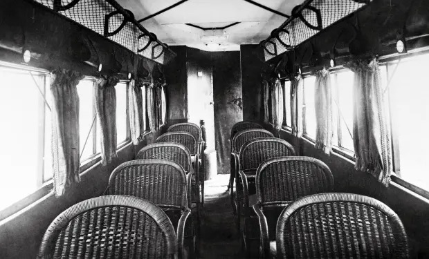 Cảnh tượng trên khoang máy bay từ 100 năm trước-2