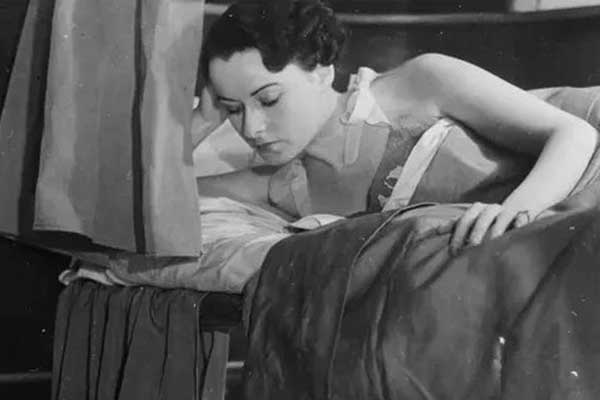 Phi cơ bay 13 tiếng rồi... hạ cánh xuống chỗ cũ-7