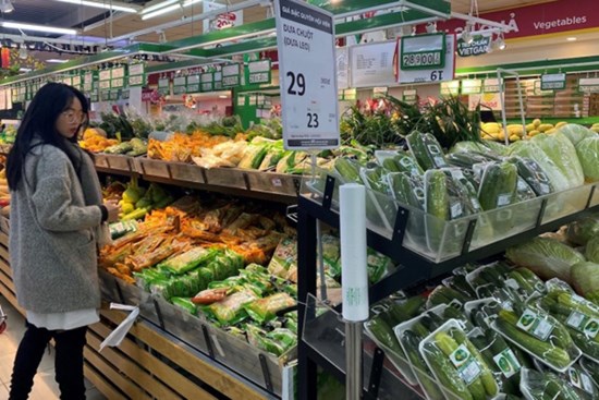 Sau Tết, hàng hóa đầy ắp siêu thị, chợ Hà Nội, giá ổn định