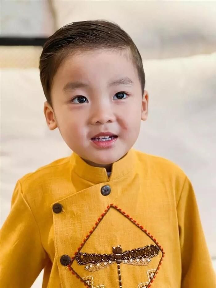 Bị chỉ trích mải mê kiếm tiền mà bỏ bê con, Hòa Minzy đáp trả cực gắt-3