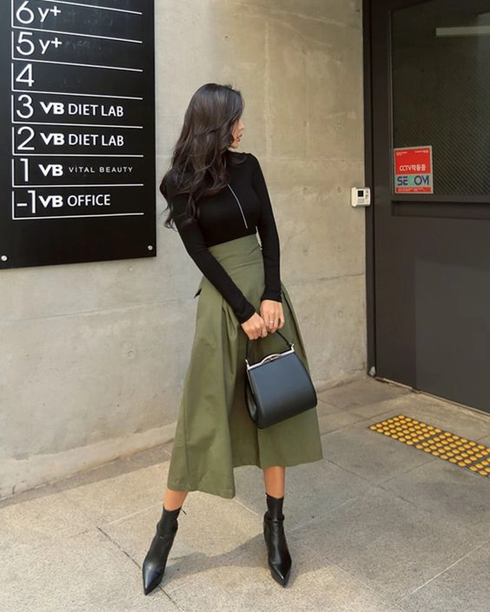 10 set đồ sành điệu cho hội công sở diện đi làm sau Tết-5