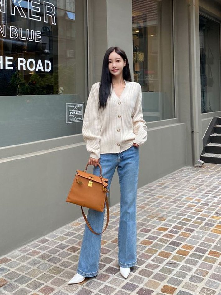 10 set đồ sành điệu cho hội công sở diện đi làm sau Tết-8