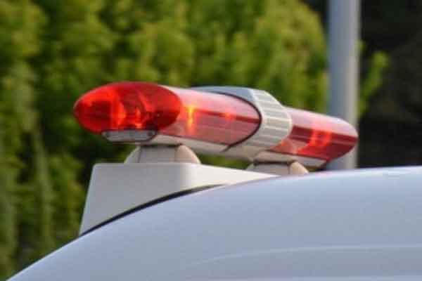 Bắt giữ hiệu trưởng trường THCS vì bị nghi ngờ gạ tình nữ sinh 15 tuổi-1