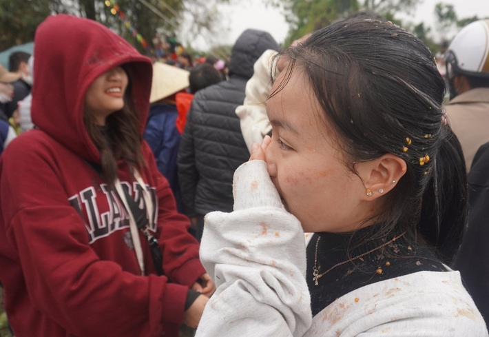 Cảnh Đánh nhau tưng bừng tại phiên chợ Chuộng độc nhất vô nhị ở xứ Thanh-13