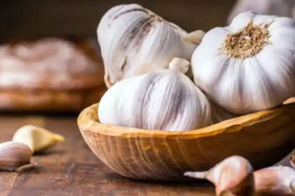 Ai nên tránh ăn quá nhiều tỏi trong mùa đông-1