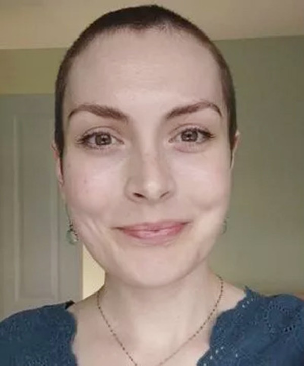 Cô gái bỏ qua triệu chứng ung thư suốt 4 tháng-1