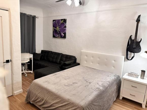 Không gian căn hộ mới gọn gàng của con trai Bằng Kiều với giá thuê gần 40 triệu/1 tháng-2