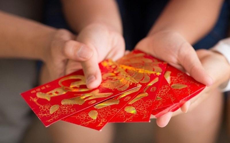 Bà nội trêu: Nộp hết tiền lì xì chưa, con tôi trả lời 1 câu mà cả họ đều khen bố mẹ khéo dạy-2