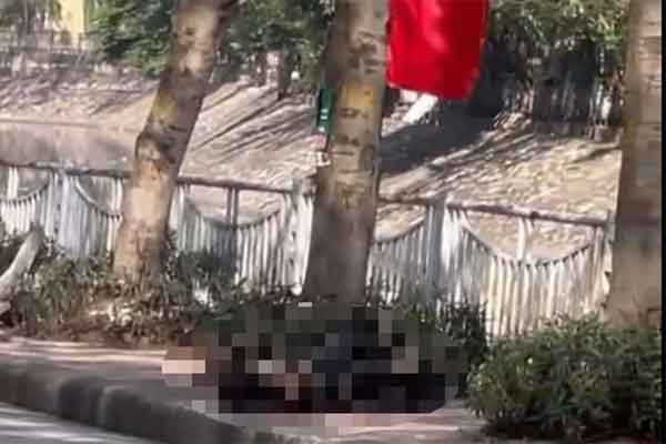 Người phụ nữ dùng xăng tự thiêu trên phố Hà Nội-1