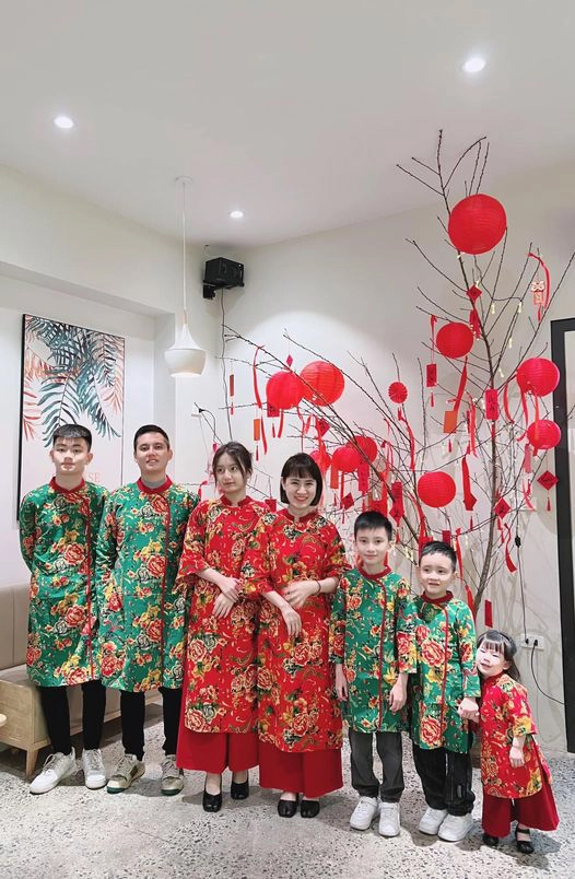 Hot mom 5 con chia sẻ bí quyết nuôi dạy các bé nhàn nhã và hòa thuận-1