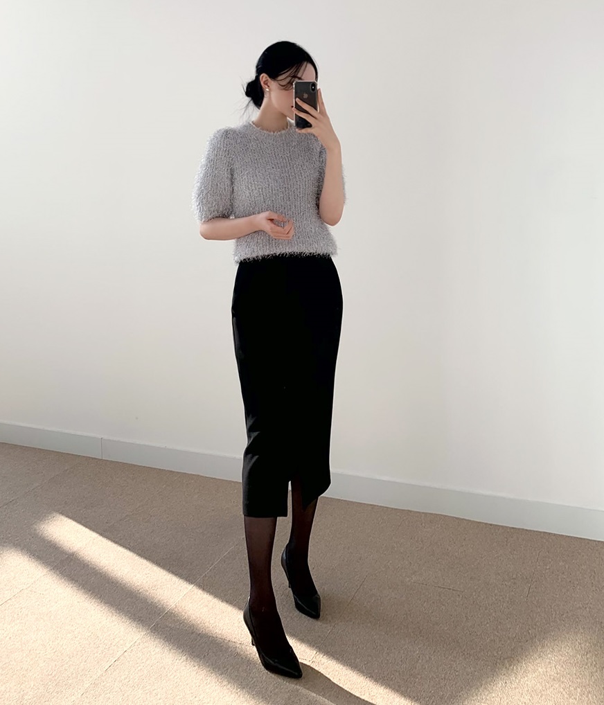 5 kiểu chân váy công sở nên sắm để mặc đẹp hơn trong năm 2023-2