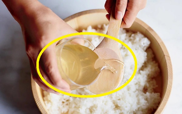 Bỏ thêm một thứ vào nồi nấu cơm, hạt nào cũng căng bóng, dẻo ngon lại nhiều chất bổ-2